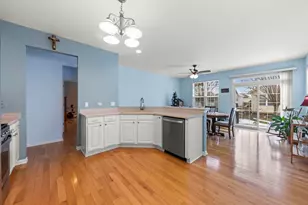 16174 Seneca Lake Cir, Crest Hill, IL 60403 - Photo 10