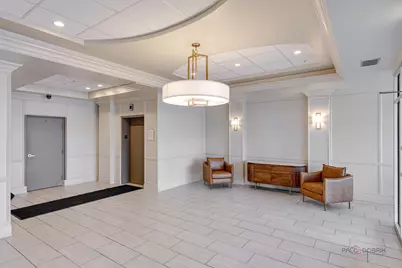 5555 N Cumberland Avenue #803, Chicago, IL 60656 - Photo 2