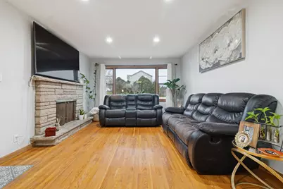 310 Oak Street, North Aurora, IL 60542 - Photo 2