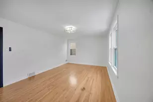 10606 S Vernon Ave, Chicago, IL 60628 - Photo 8