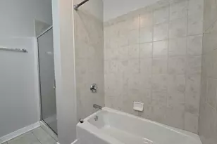 1752 W Maypole Ave, Chicago, IL 60612 - Photo 8