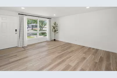 1403 Hampton Lane, Schaumburg, IL 60193 - Photo 6