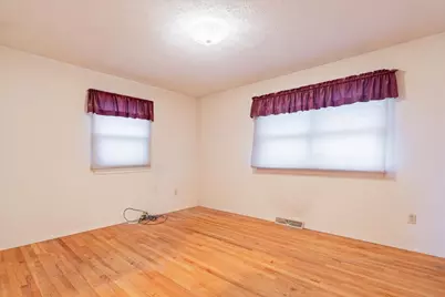 304 N Main Street, Mclean, IL 61754 - Photo 14