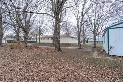 304 N Main Street, Mclean, IL 61754 - Photo 22