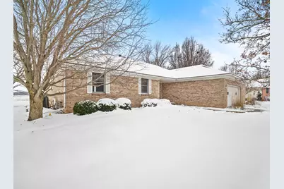 582 Fairway Drive, El Paso, IL 61738 - Photo 2