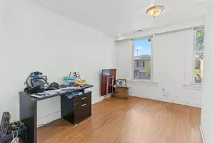 318 W 24th Pl, Chicago, IL 60616 - Photo 12