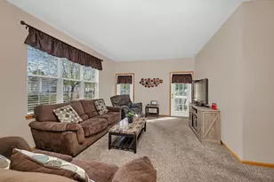 21476 Mays Lake Ct, Crest Hill, IL 60403 - Photo 12