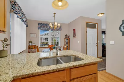 21476 Mays Lake Court, Crest Hill, IL 60403 - Photo 8