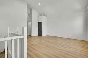 [Address not provided], Chicago, IL 60609 - Photo 6