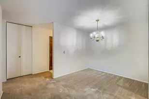 1575 Sandpebble Dr, Wheeling, IL 60090 - Photo 8