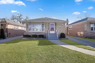 4941 N Normandy Ave, Chicago, IL 60656 - Photo 2