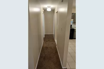 121 W Elk Trail #221, Carol Stream, IL 60188 - Photo 6