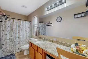 905 Bluebell Cir, Joliet, IL 60431 - Photo 16