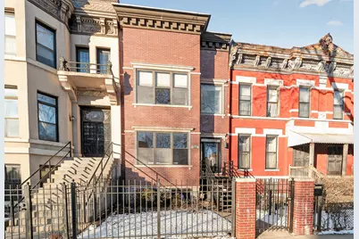 626 E Oakwood Boulevard, Chicago, IL 60653 - Photo 2