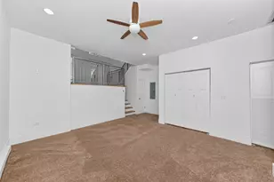 626 E Oakwood Blvd, Chicago, IL 60653 - Photo 10