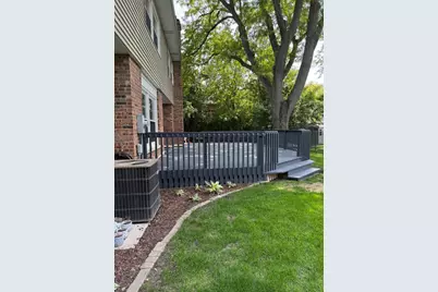 1718 S Ridge Drive, Arlington Heights, IL 60005 - Photo 24