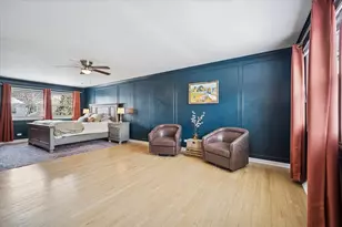 1718 S Ridge Dr, Arlington Heights, IL 60005 - Photo 16