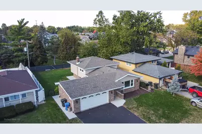 7716 Cronin Avenue, Justice, IL 60458 - Photo 2