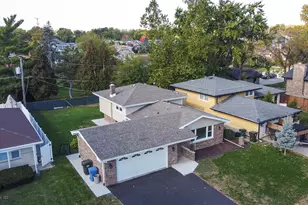 7716 Cronin Ave, Justice, IL 60458 - Photo 2