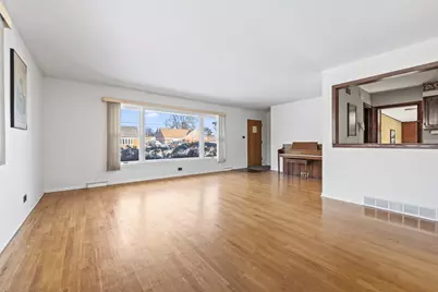 10113 W Palmer Avenue, Melrose Park, IL 60164 - Photo 2