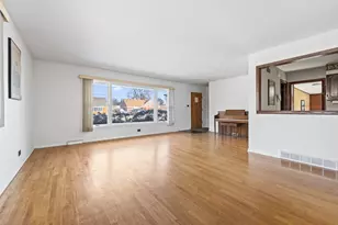 10113 W Palmer Ave, Melrose Park, IL 60164 - Photo 2