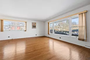 10113 W Palmer Ave, Melrose Park, IL 60164 - Photo 4