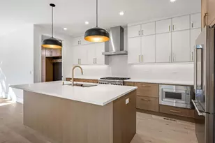 2422 Grant St, Evanston, IL 60201 - Photo 6