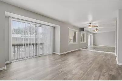 2932 Roberts Drive #7, Woodridge, IL 60517 - Photo 4