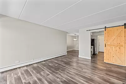 7117 W 93rd Street #306, Oak Lawn, IL 60453 - Photo 4