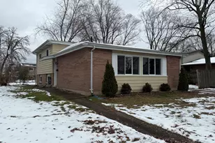 312 Illinois St, Park Forest, IL 60466 - Photo 2