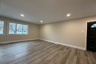 312 Illinois St, Park Forest, IL 60466 - Photo 4