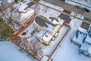 2632 Emma Cir, Aurora, IL 60504 - Photo 34