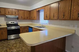 17331 Wausau Ct, South Holland, IL 60473 - Photo 4