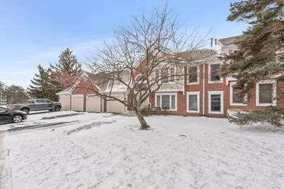 1851 Fox Run Drive #D4, Elk Grove Village, IL 60007 - Photo 4