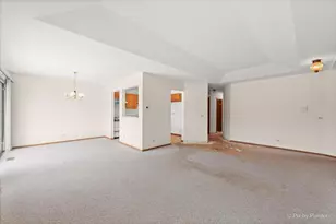 1851 Fox Run Dr, Elk Grove Village, IL 60007 - Photo 8