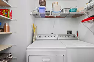 652 Mallard Ct, Bartlett, IL 60103 - Photo 2