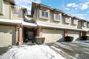 1017 Arbor Ct, Mount Prospect, IL 60056 - Photo 2