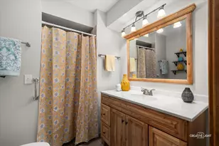 742 N Glenwood Pl, Aurora, IL 60506 - Photo 16