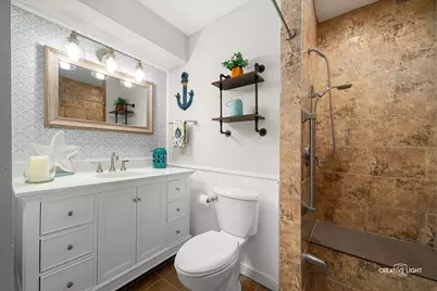 742 N Glenwood Place, Aurora, IL 60506 - Photo 14