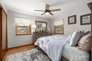 742 N Glenwood Pl, Aurora, IL 60506 - Photo 18