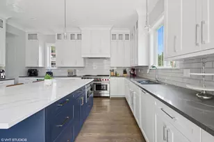 428 Beverly Dr, Wilmette, IL 60091 - Photo 10