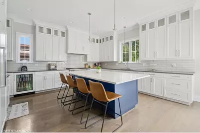 428 Beverly Drive, Wilmette, IL 60091 - Photo 6