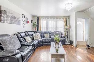 5731 S Hoyne Ave, Chicago, IL 60636 - Photo 4