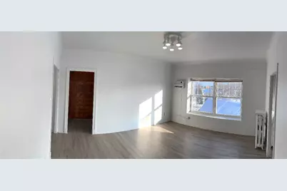 3302 Kenilworth Avenue #404, Berwyn, IL 60402 - Photo 2