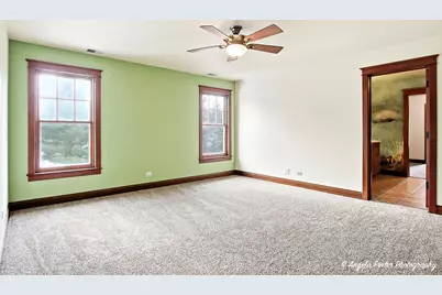 2810 Oak Ridge Road, Crystal Lake, IL 60012 - Photo 32