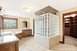 2810 Oak Ridge Rd, Crystal Lake, IL 60012 - Photo 26