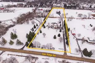 2810 Oak Ridge Rd, Crystal Lake, IL 60012 - Photo 6