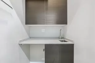 1544 W North Ave, Chicago, IL 60642 - Photo 10