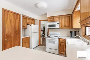 1236 Hercules Ln, Naperville, IL 60540 - Photo 10