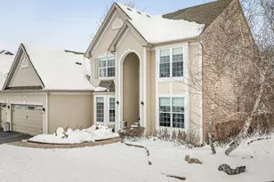 1849 Moorland Ln, Crystal Lake, IL 60014 - Photo 2